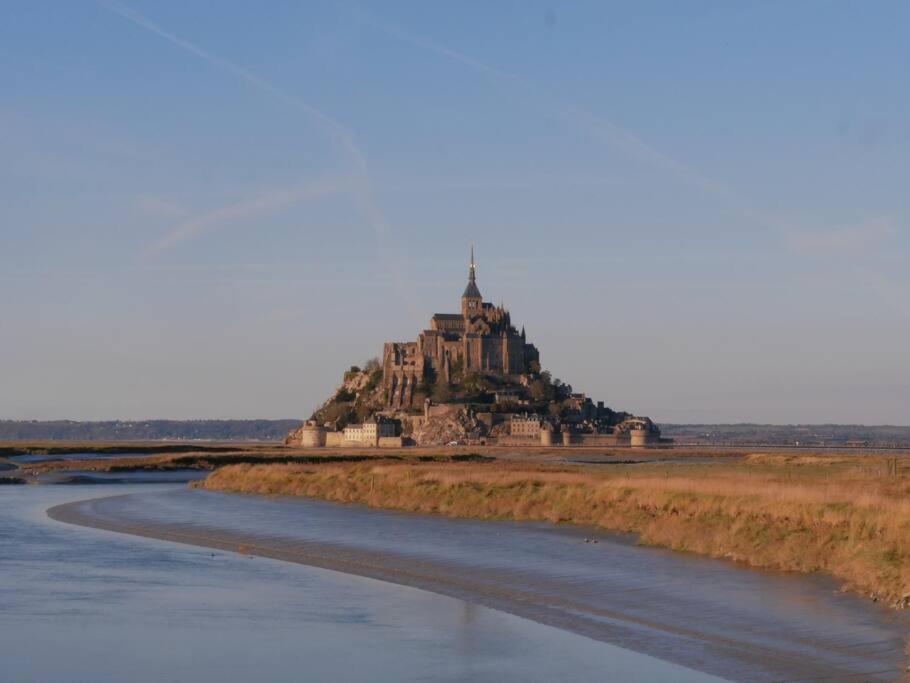 Holiday home La Mer, A La Campagne En Normandie, Proche Du Mont St Michel Lolif
