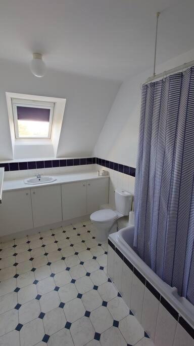 Holiday home La Mer, A La Campagne En Normandie, Proche Du Mont St Michel Lolif